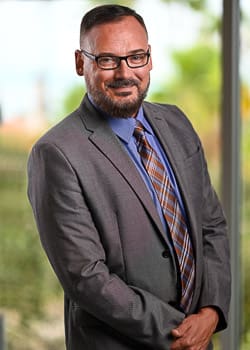 MKD-9640-james James Stamper